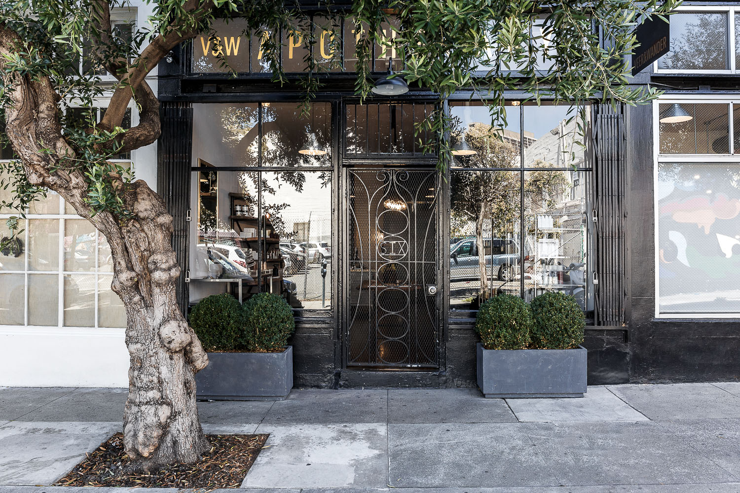 Exterior Picture of Shop